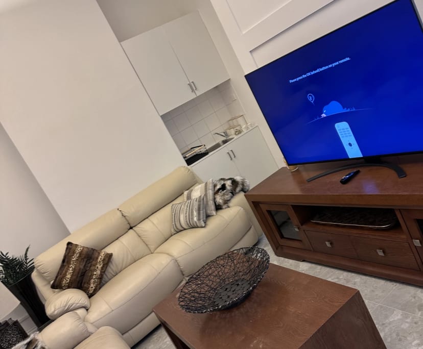 One Bed Flat for Rent in Albert Park, Melbourne 3...