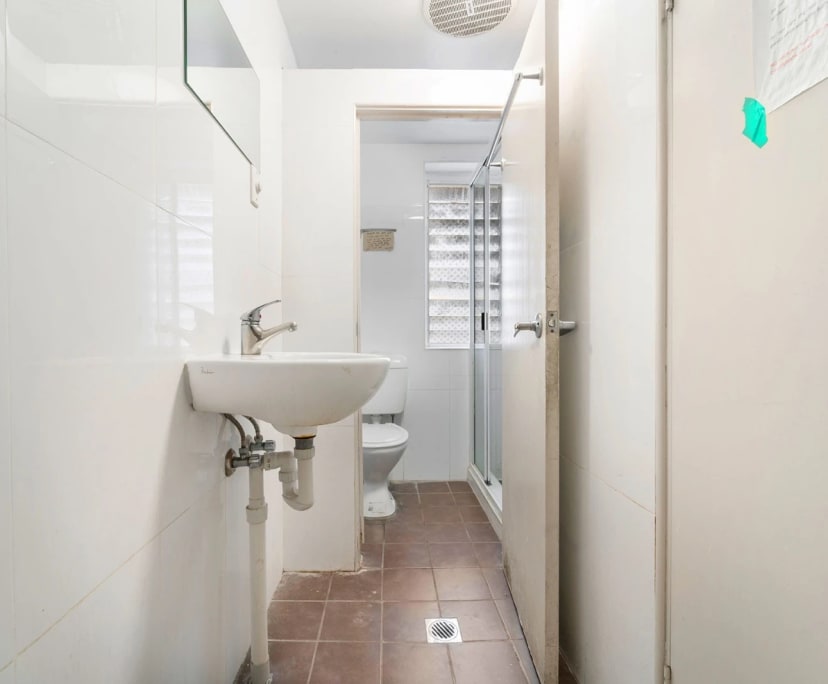 $100, Flatshare, 6 bathrooms, Darlinghurst NSW 2010