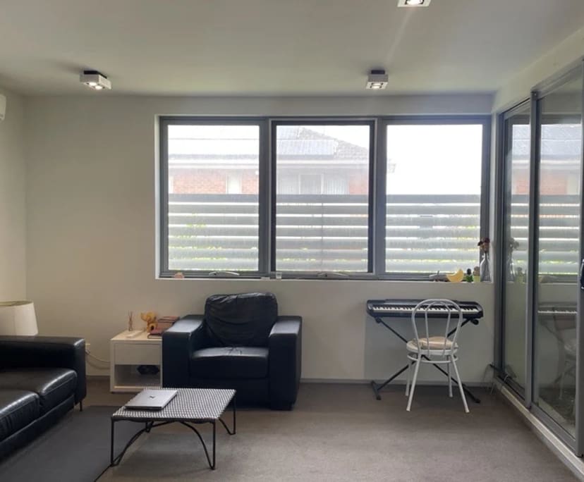 Furnished room with own bathroom