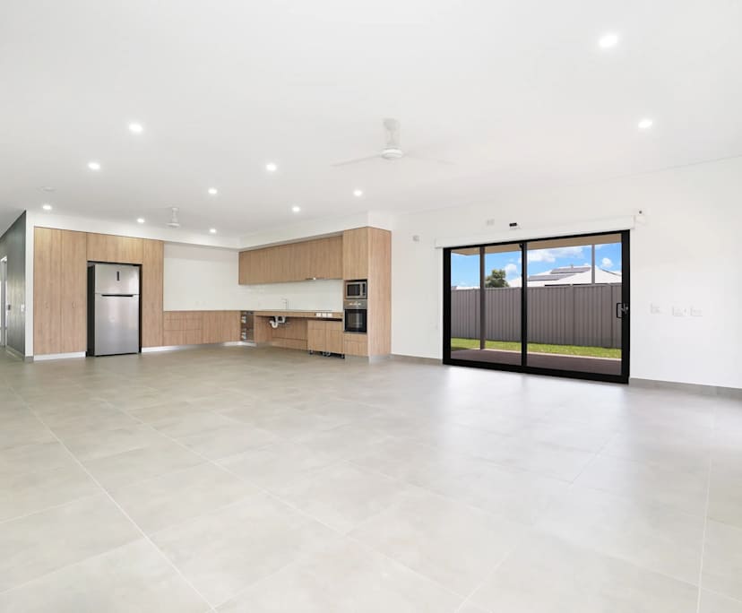 $400-420, Share-house, 4 rooms, Zuccoli NT 0832, Zuccoli NT 0832