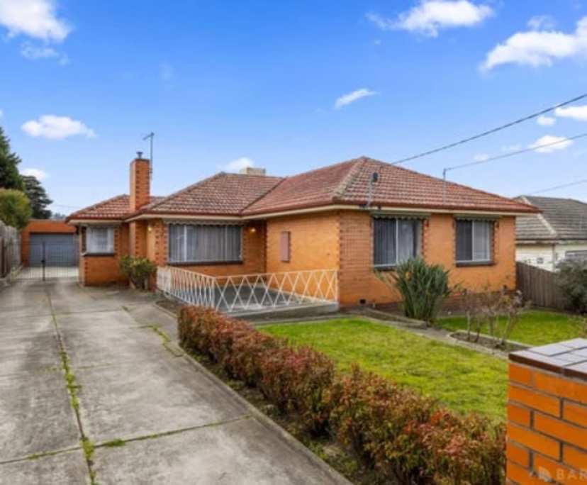 Furnished room in a share house