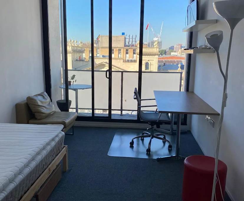 Furnished room studio flat for rent