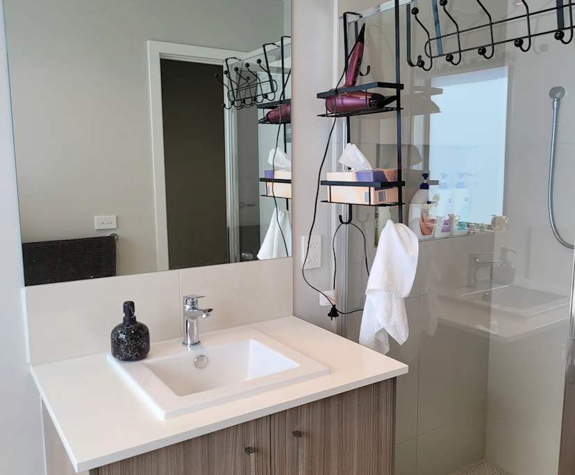 $200, Student-accommodation, 4 bathrooms, Tarneit VIC 3029