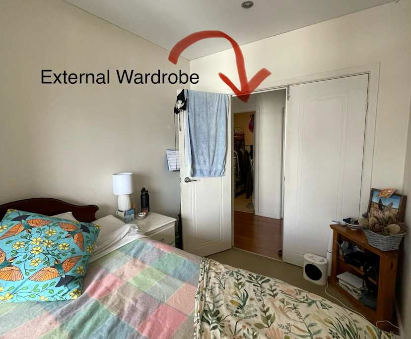 Unfurnished room in a flatshare