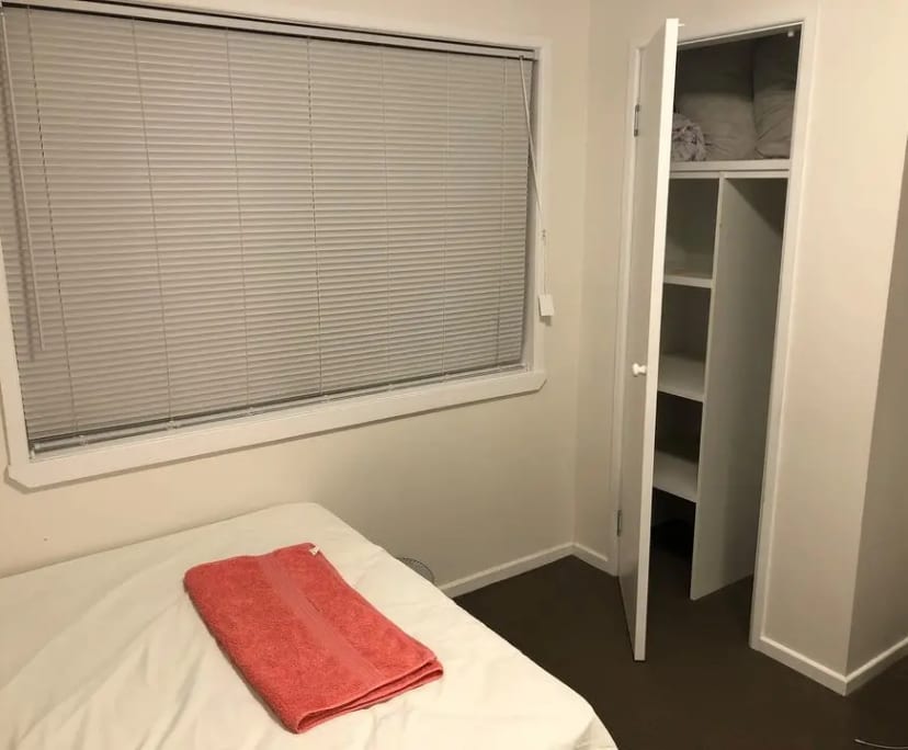 $270, Flatshare, 3 bathrooms, Kelvin Grove QLD 4059