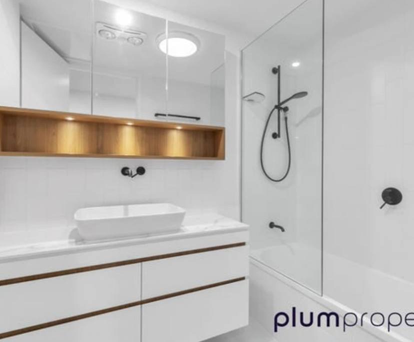 $330, Share-house, 3 bathrooms, Taringa QLD 4068