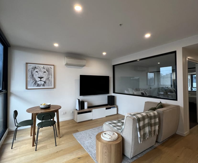 One Bed Flat for Rent in Balwyn, Melbourne 500, F...