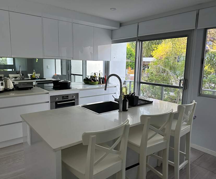 $400, Flatshare, 2 bathrooms, Sunshine Beach QLD 4567