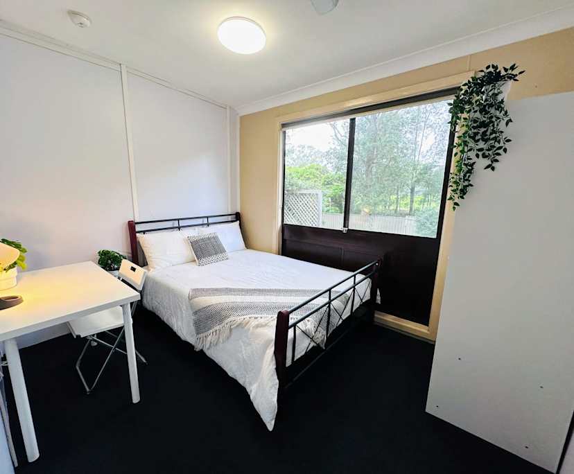 $550, Granny-flat, 2 bathrooms, Seven Hills NSW 2147