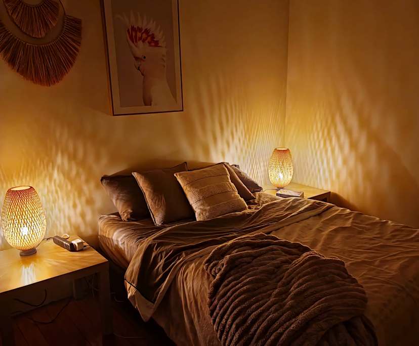 Furnished room in a share house