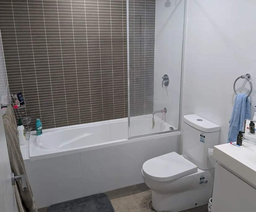 $660, 1-bed, 1 bathroom, Parramatta NSW 2150