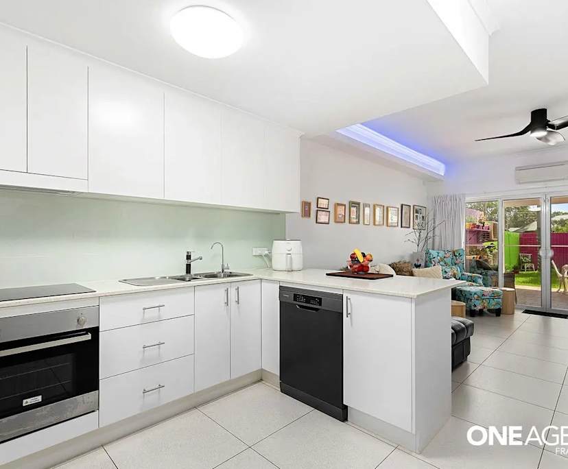 $360, Flatshare, 3 bathrooms, Pialba QLD 4655