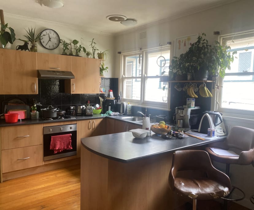 Room in a share house