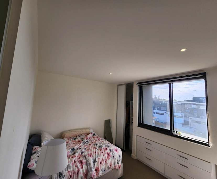 $350, Flatshare, 2 bathrooms, Box Hill VIC 3128