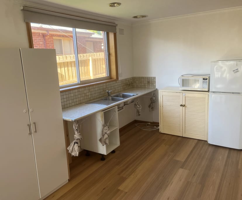 Granny Flat for Rent in Hamlyn Heights, Geelong 2...