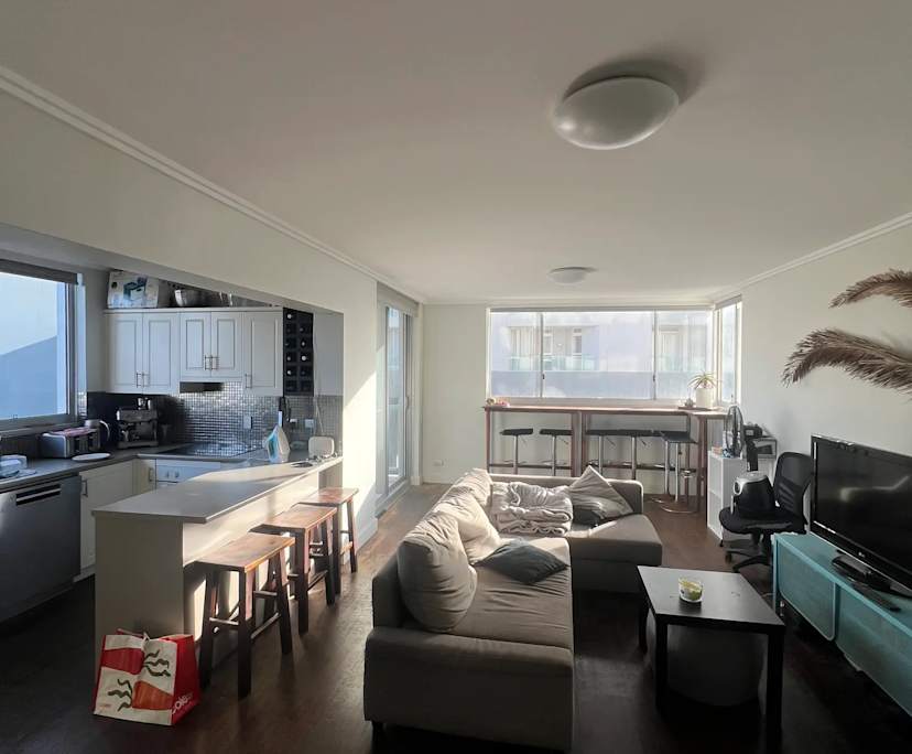 Unfurnished room in a flatshare