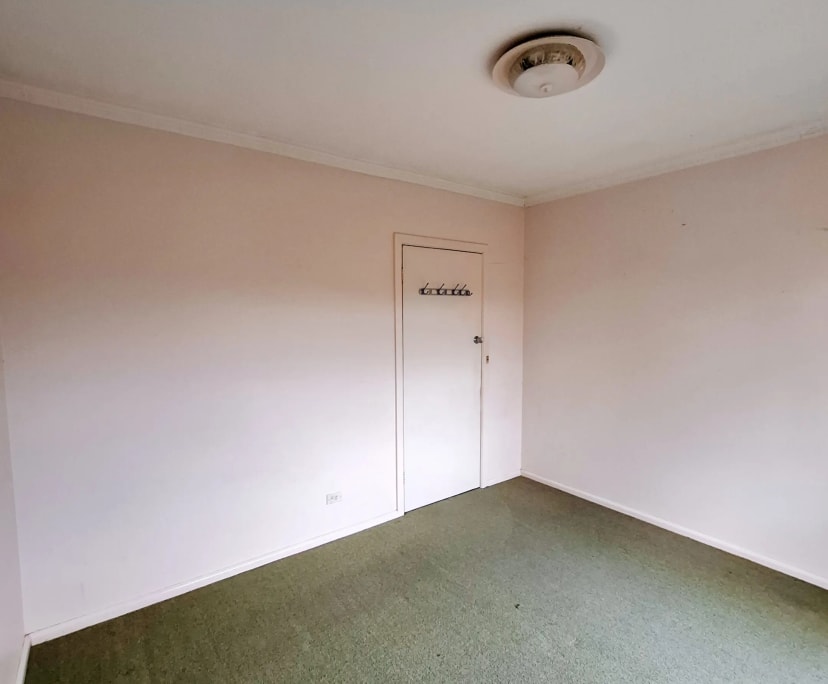 Room in a share house