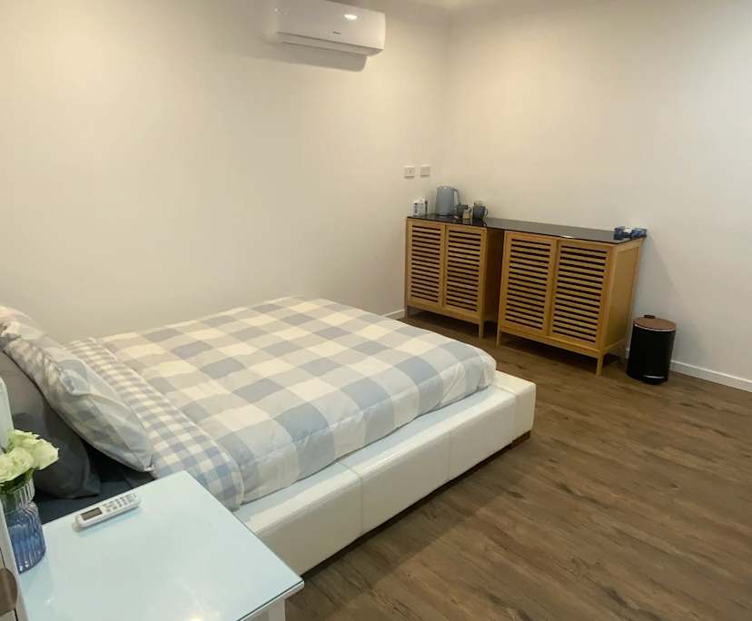 Room in a share house
