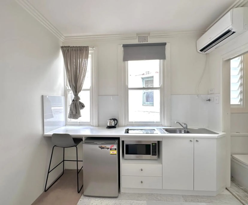 $700, Flatshare, 2 bathrooms, Potts Point NSW 2011