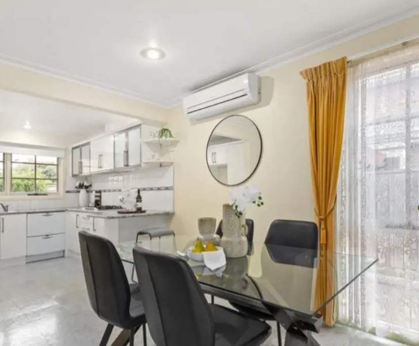 Unfurnished room in a share house