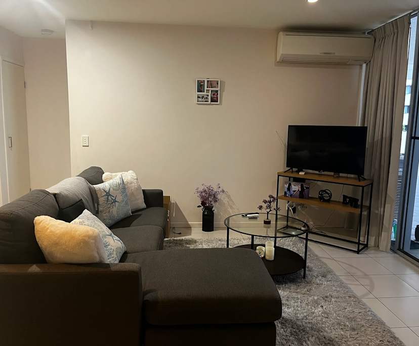 Furnished room in a flatshare