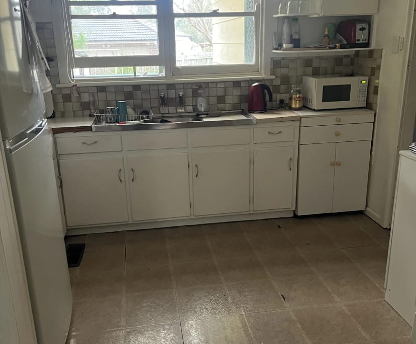 Unfurnished room in a share house