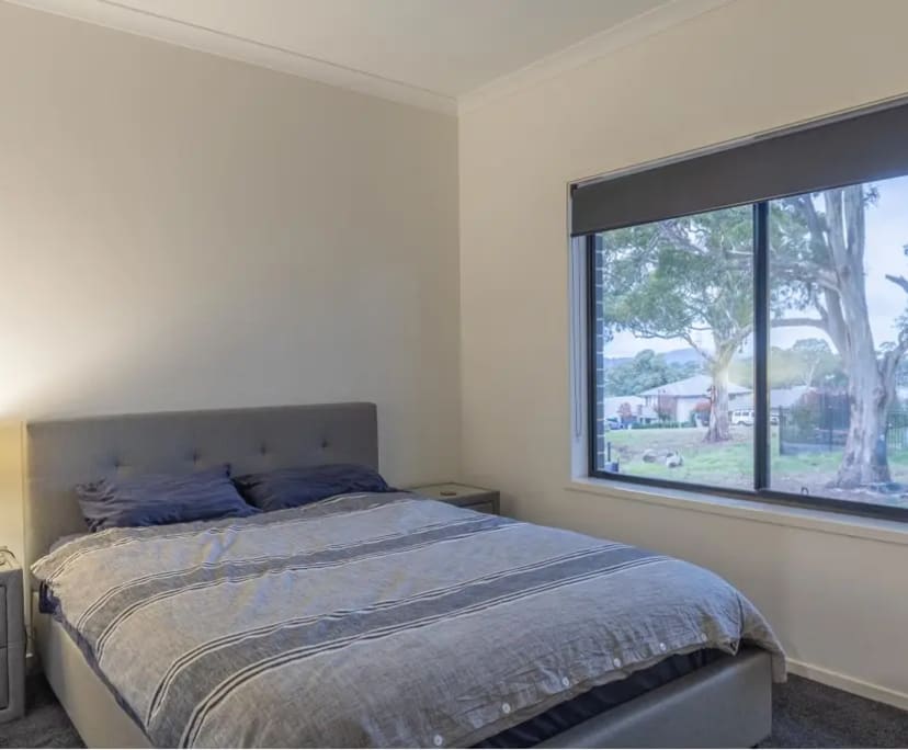 Room for Rent in Mount Barker, Adelaide 300, Unfu...