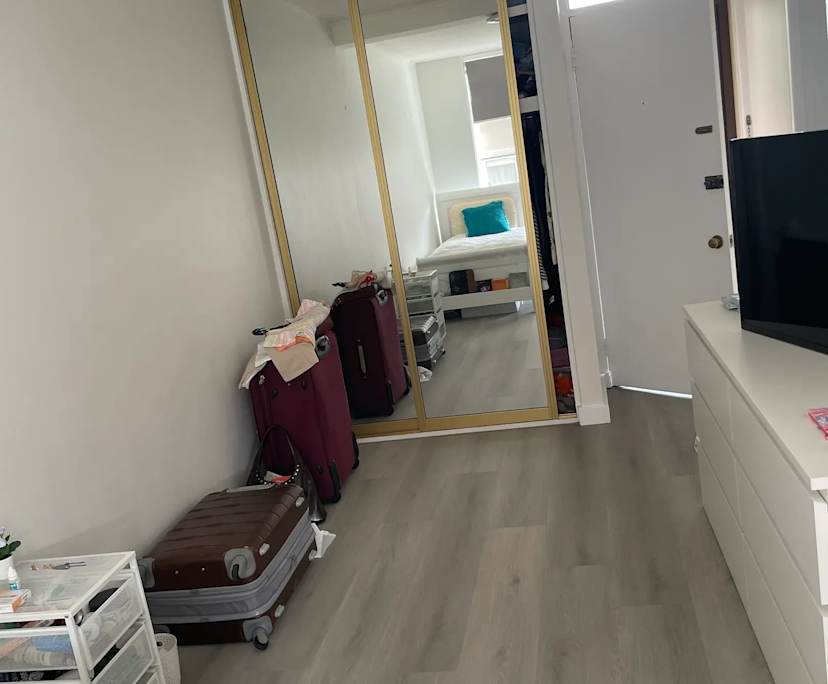 Furnished room studio flat for rent