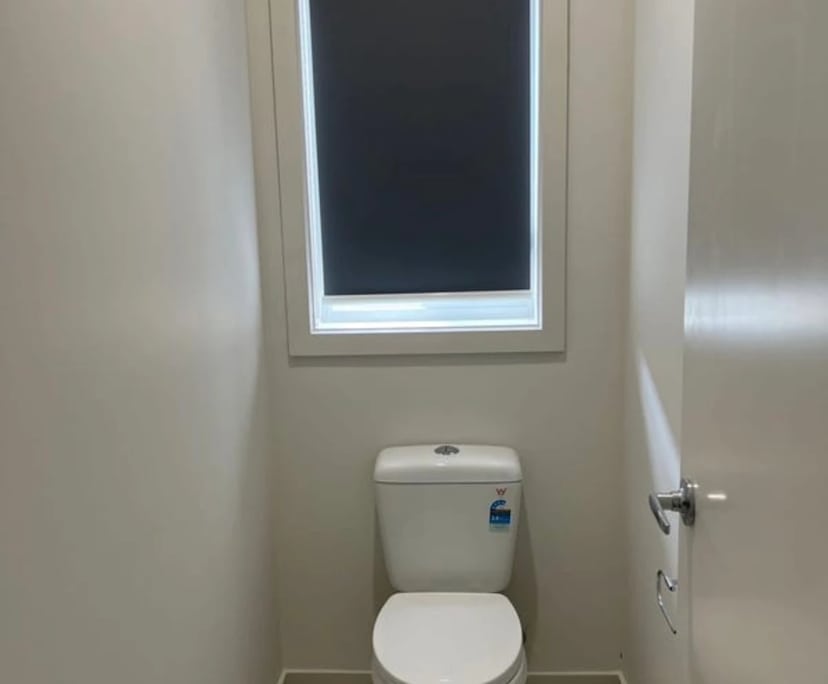 $154, Share-house, 4 bathrooms, Armstrong Creek VIC 3217