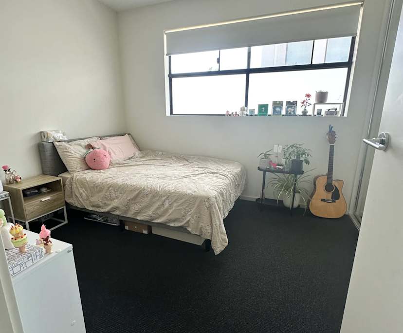 Room in a share house