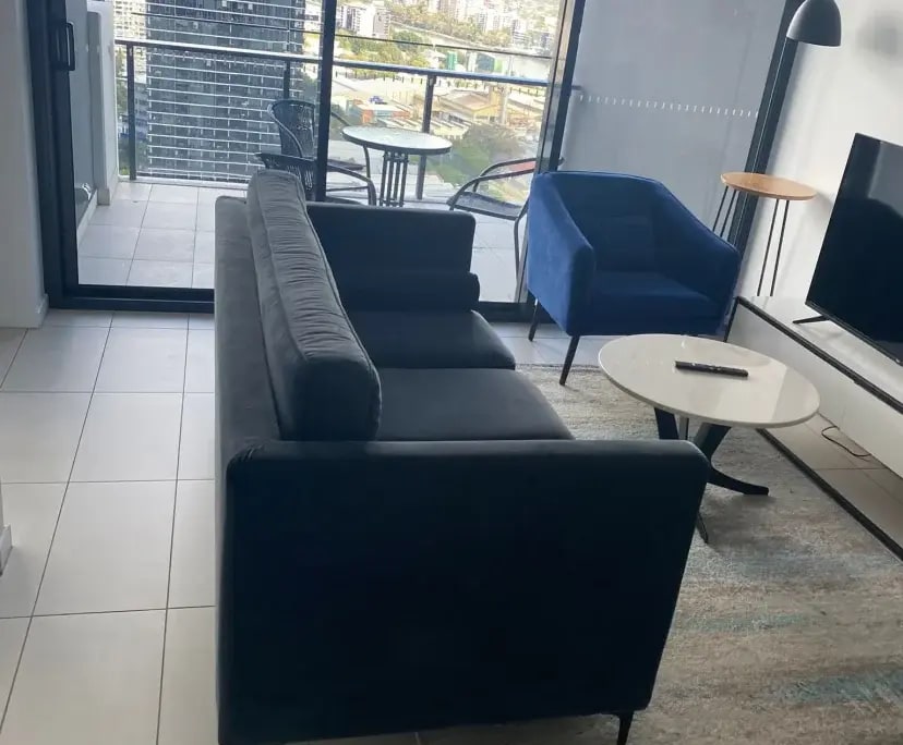 Furnished room in a flatshare