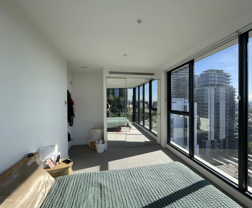 Furnished room in a flatshare