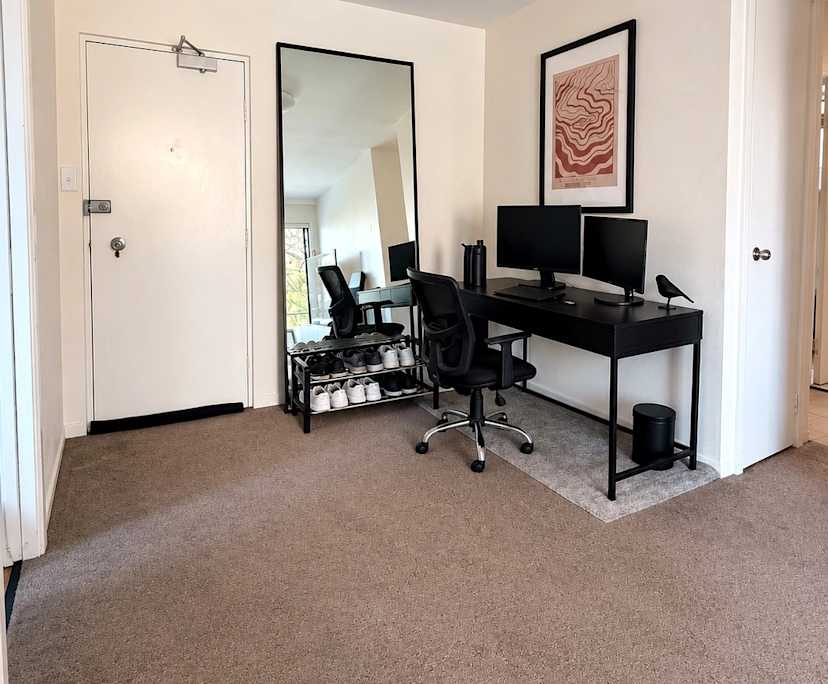 One Bed Flat for Rent in Elizabeth Bay, Sydney | $95... | Flatmates.com.au