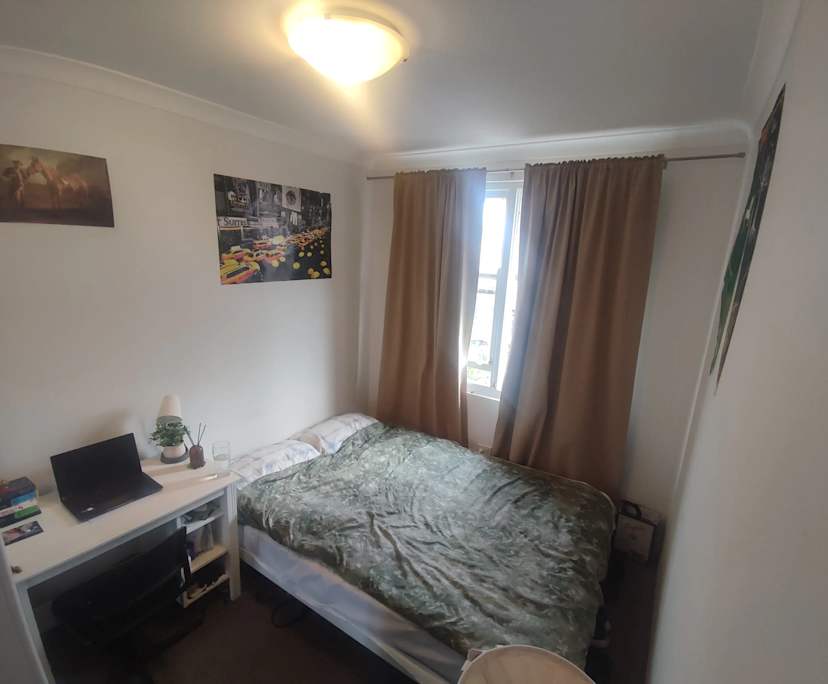 Furnished room in a share house