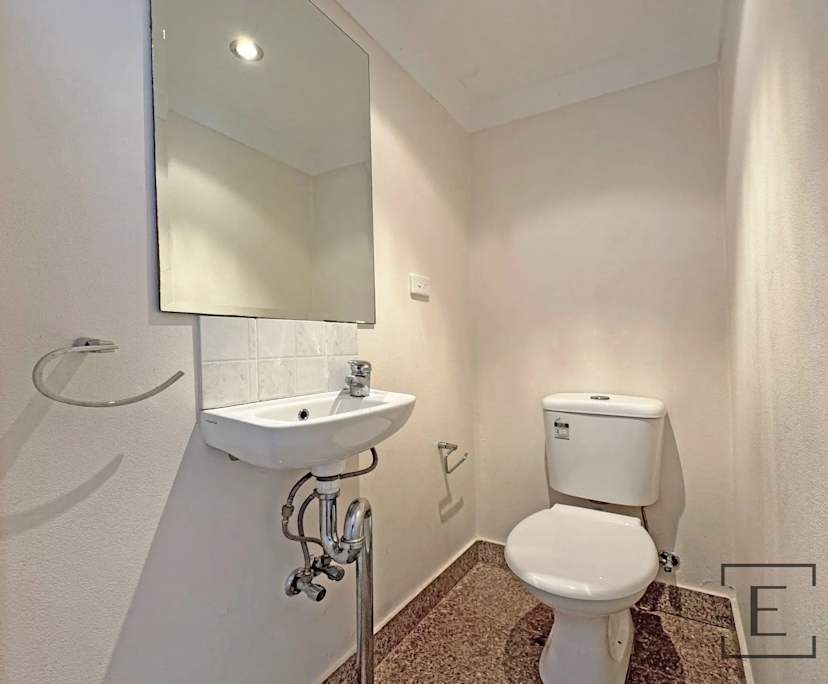 $950, Whole-property, 3 bathrooms, Concord NSW 2137