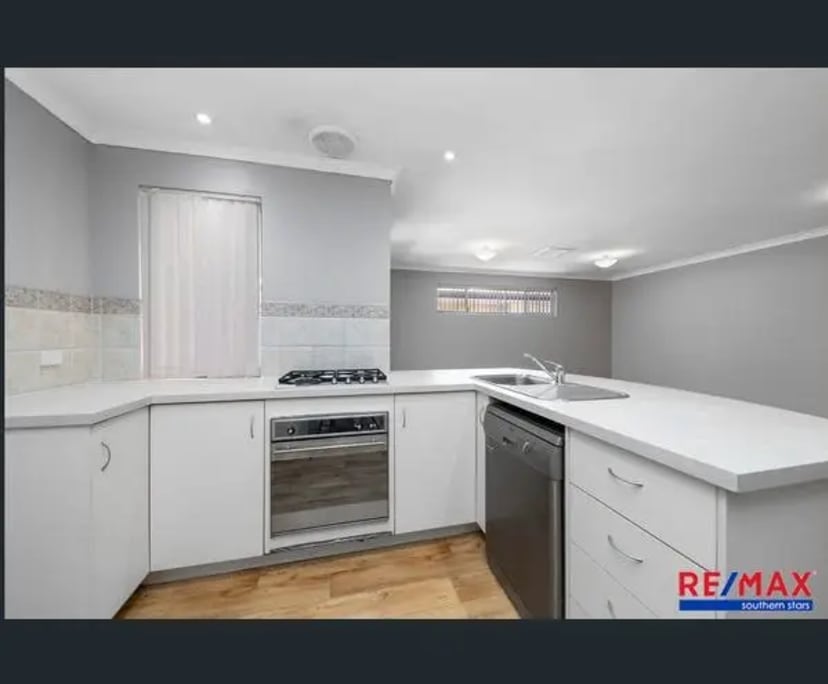 Room for Rent in Queens Park, Perth 175, Furnishe...