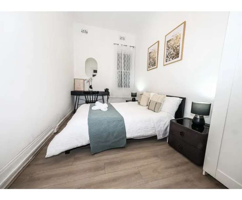 $1,350, Whole-property, 4 bathrooms, Neutral Bay NSW 2089