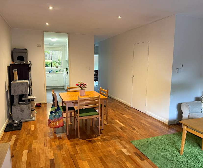 Room in a share house