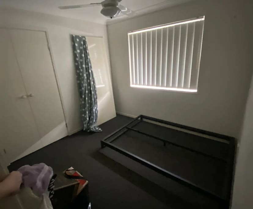 Unfurnished room in a share house