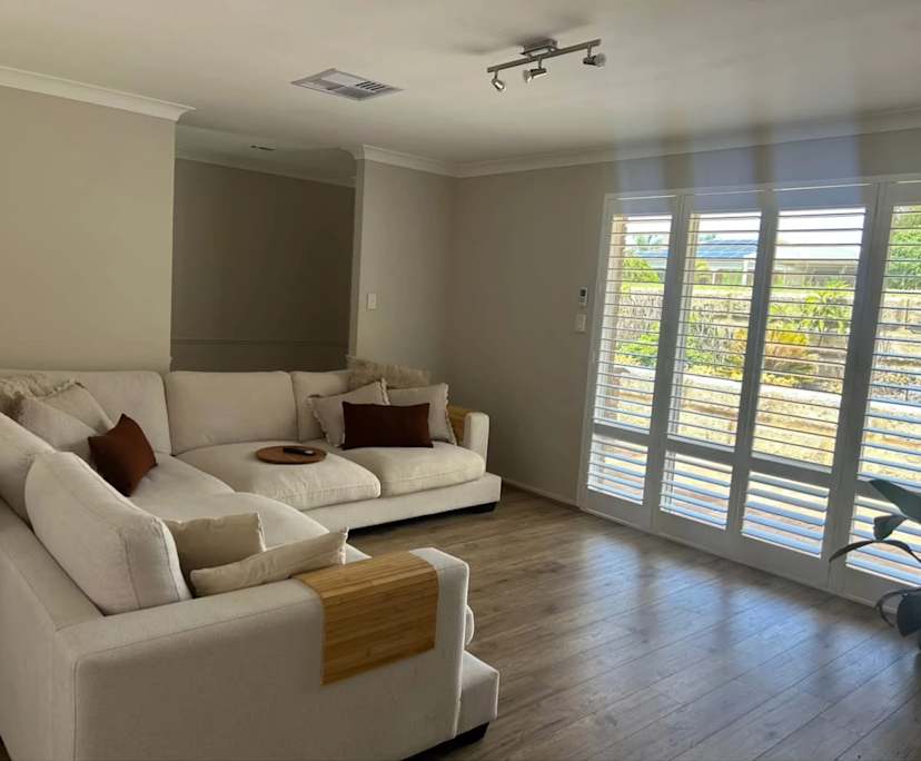 Room in a share house