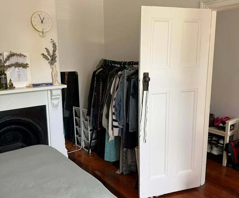 Unfurnished room in a share house