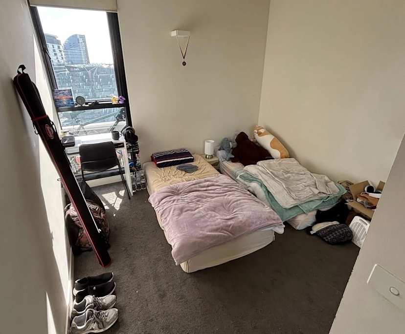 Furnished room in a share house