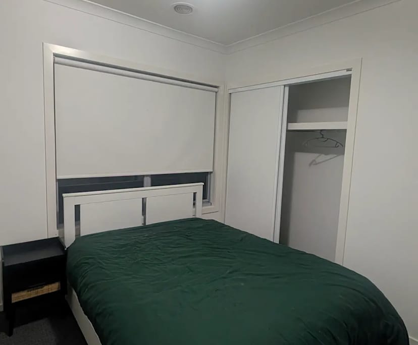 Room in a share house