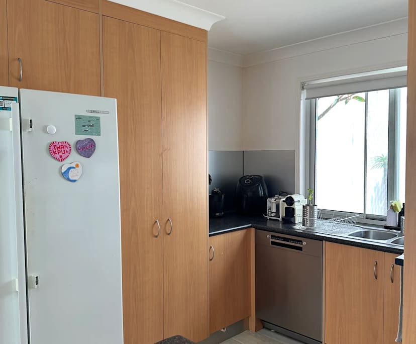 $420, Share-house, 3 bathrooms, Miami QLD 4220