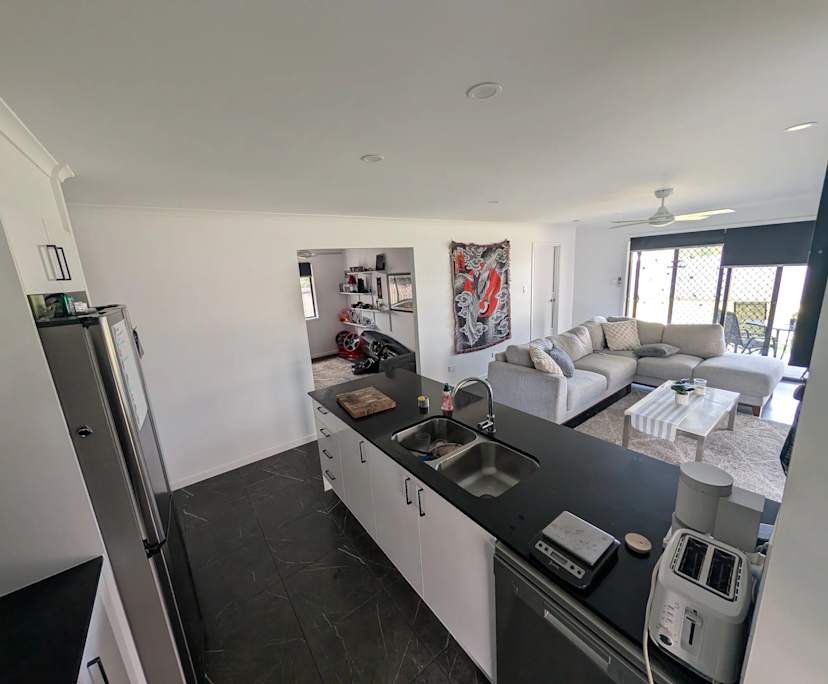 $350, Share-house, 4 bathrooms, Morayfield QLD 4506