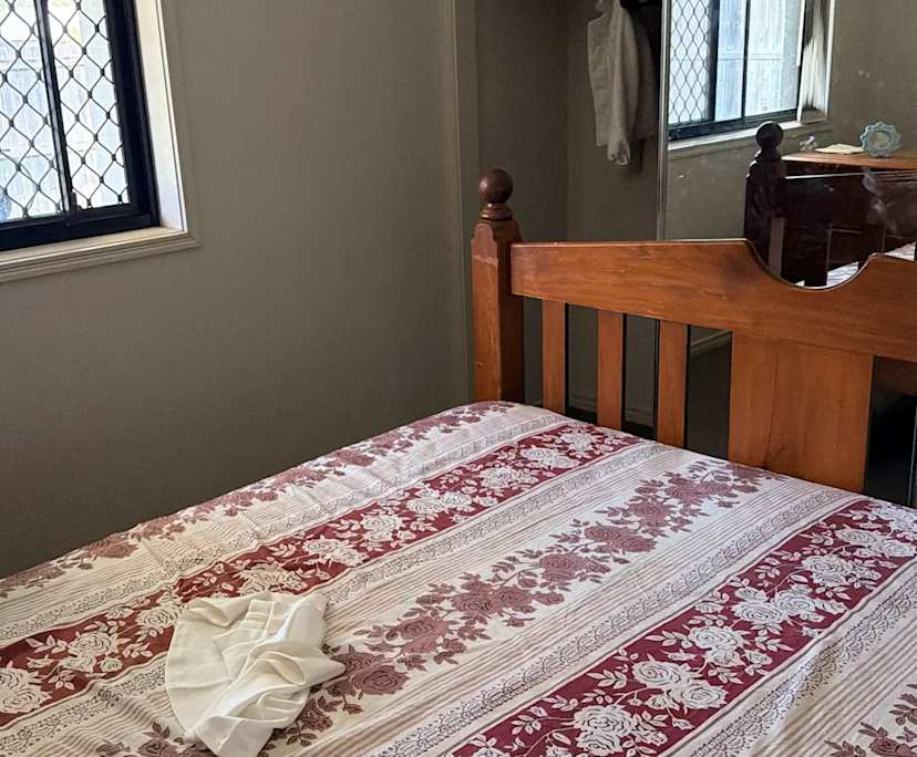 $350, Homestay, 2 rooms, Calamvale QLD 4116, Calamvale QLD 4116