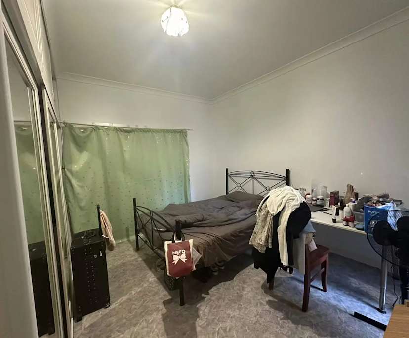 Whole property with 2 rooms for rent