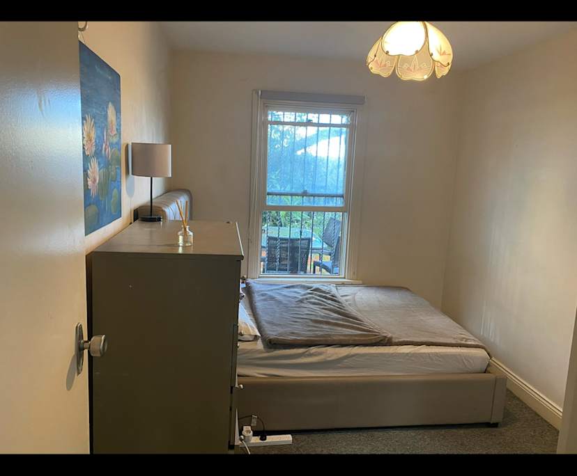 Furnished room in a share house