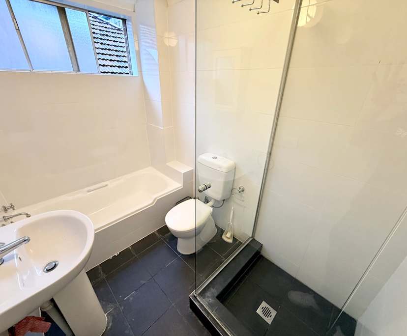 $1,450, Whole-property, 4 bathrooms, Randwick NSW 2031