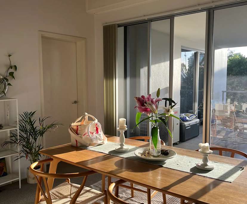 Unfurnished room in a flatshare